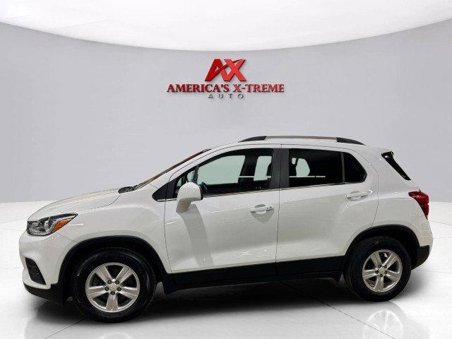 Used 2020 Chevrolet Trax LT w/ LT Convenience Package image 3
