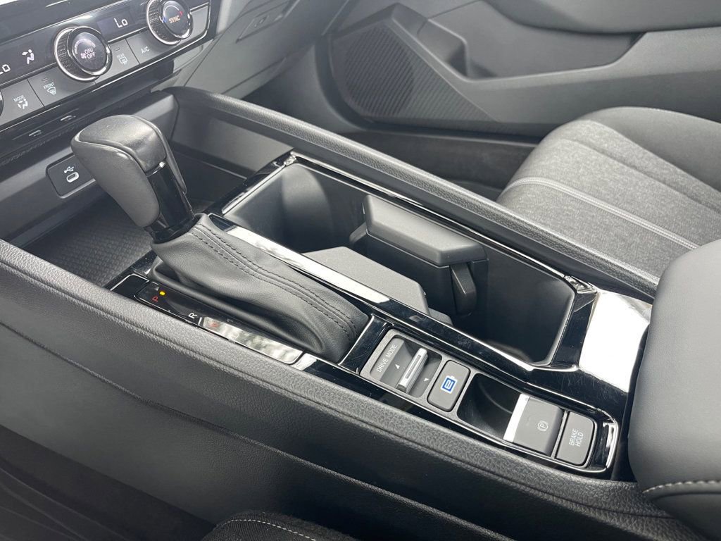 Used 2023 Honda Accord Sport image 14
