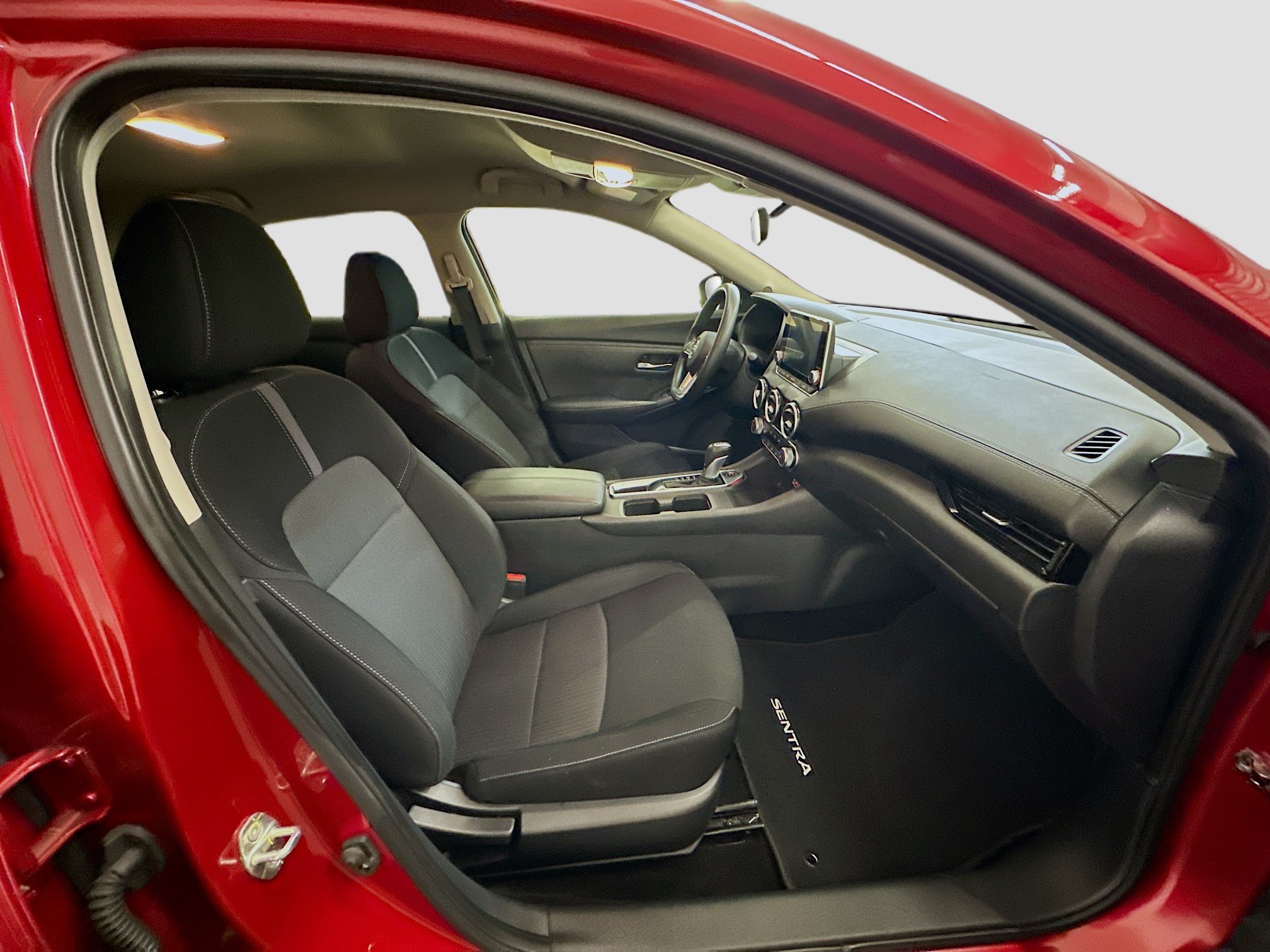 Used 2023 Nissan Sentra SV FWD image 31