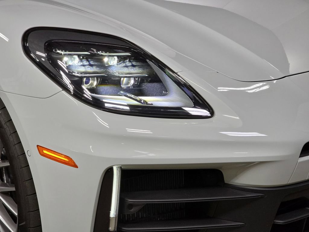 Certified 2025 Porsche Panamera 4 AWD/4WD image 12