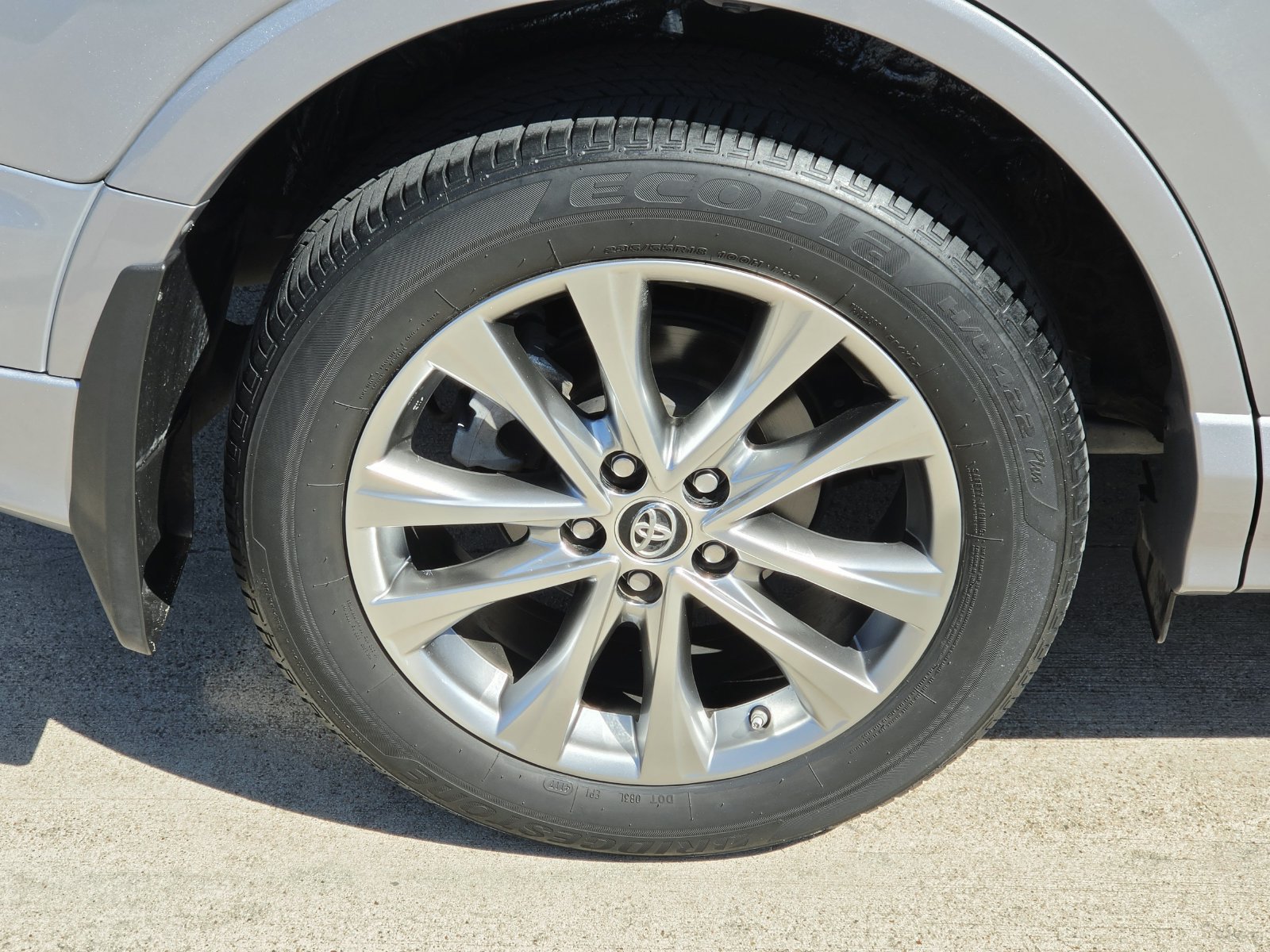 Used 2018 Toyota RAV4 Platinum FWD image 10