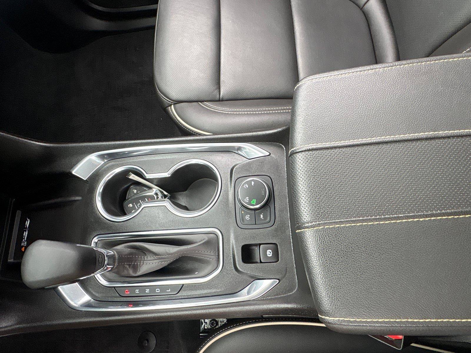 Used 2023 Chevrolet Traverse Premier AWD/4WD image 30
