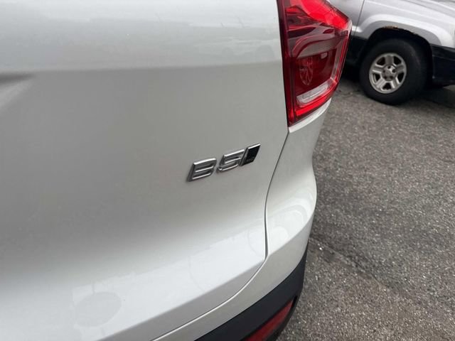 Used 2023 Volvo XC40 B5 Plus w/ Driver Assist Package image 7