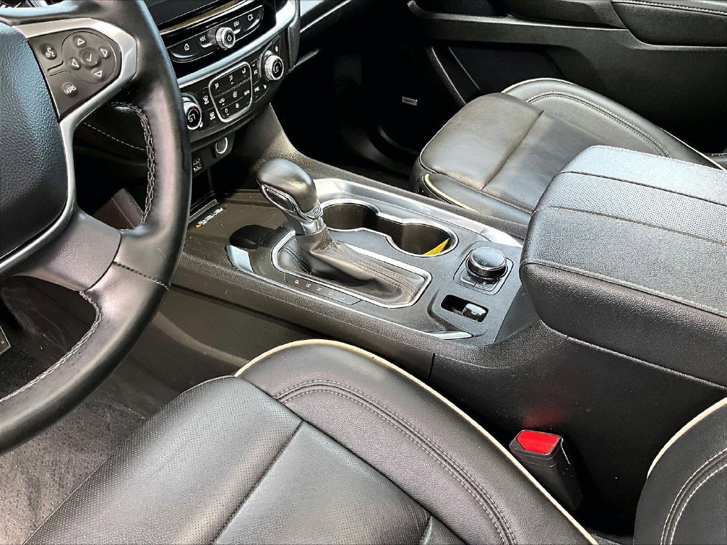Used 2023 Chevrolet Traverse Premier w/ LPO, Cargo Package AWD/4WD image 22