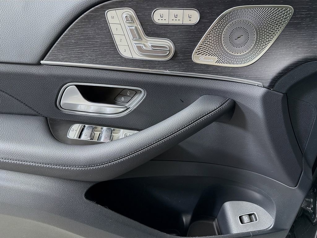 Used 2026 Mercedes-Benz GLS 450 4MATIC image 18
