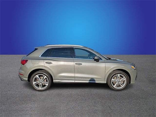 Used 2019 Audi Q3 2.0T Prestige w/ Prestige Package image 6