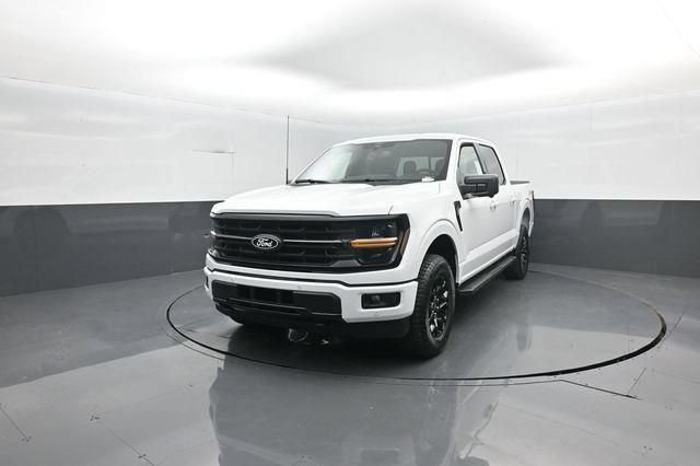 New 2026 Ford F150 XLT w/ Equipment Group 302A MID AWD/4WD image 4