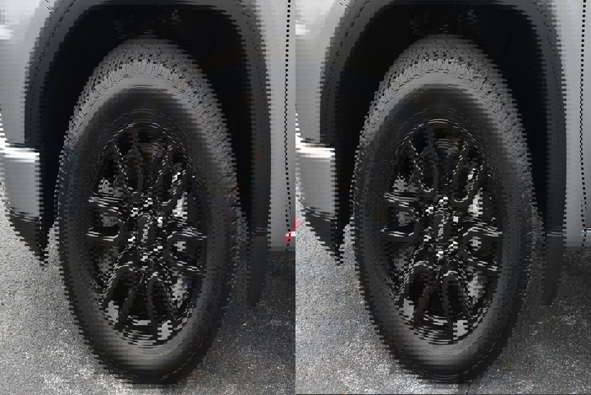 Used 2023 GMC Sierra 1500 Elevation AWD/4WD image 11