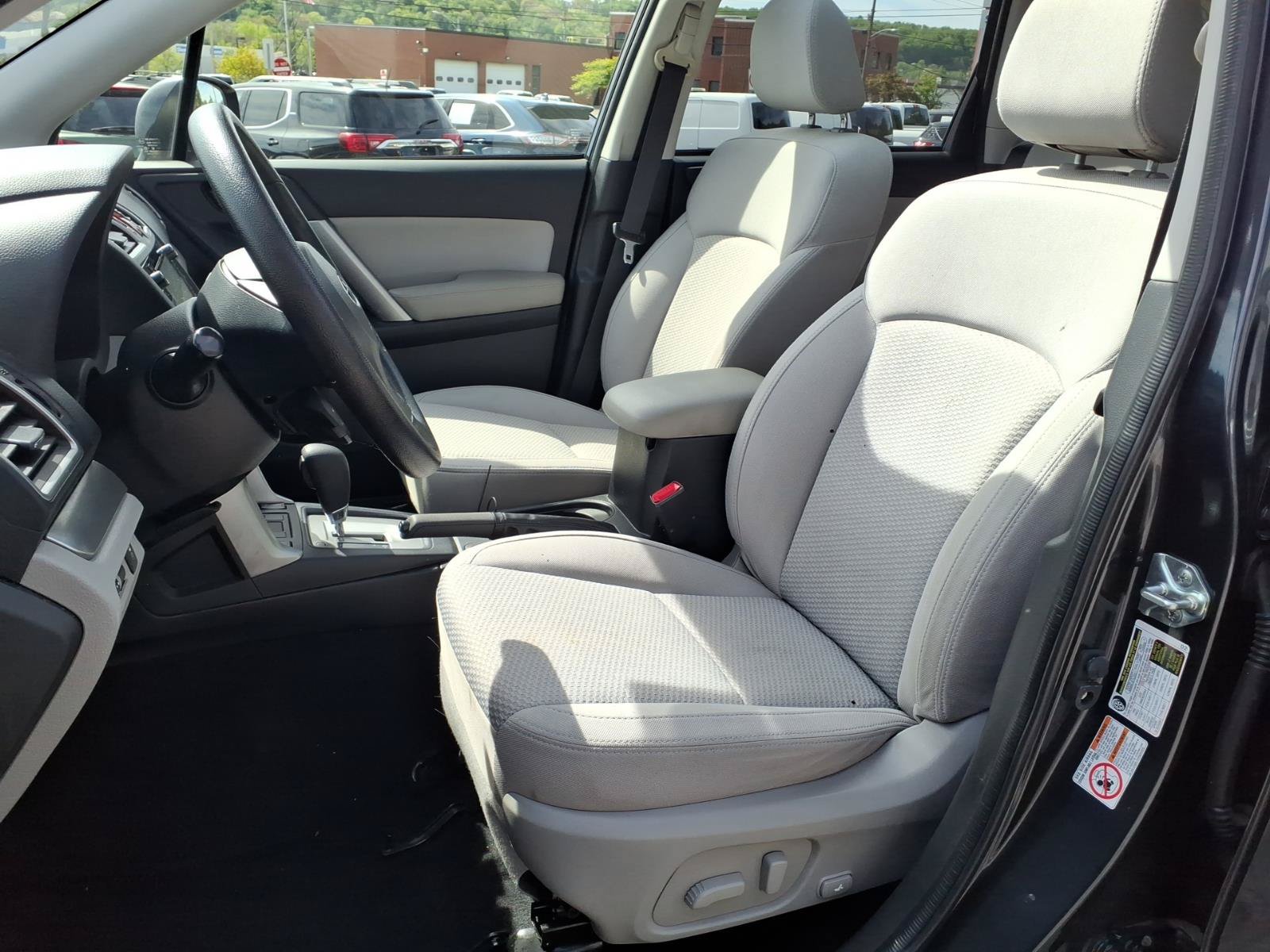 Used 2016 Subaru Forester 2.5i Premium w/ Popular Package #2 AWD/4WD image 8