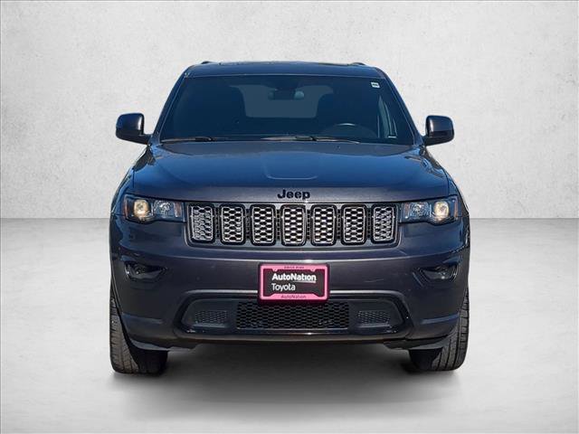 Used 2021 Jeep Grand Cherokee Laredo X image 2