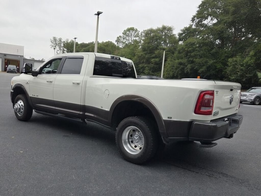 Used 2024 RAM 3500 Limited w/ Towing Technology Group AWD/4WD image 11