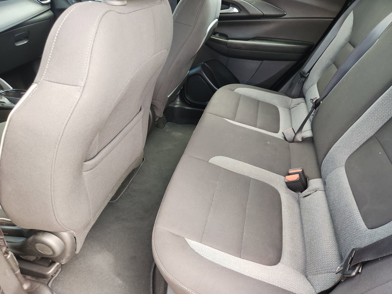 Used 2024 Chevrolet TrailBlazer LS image 28