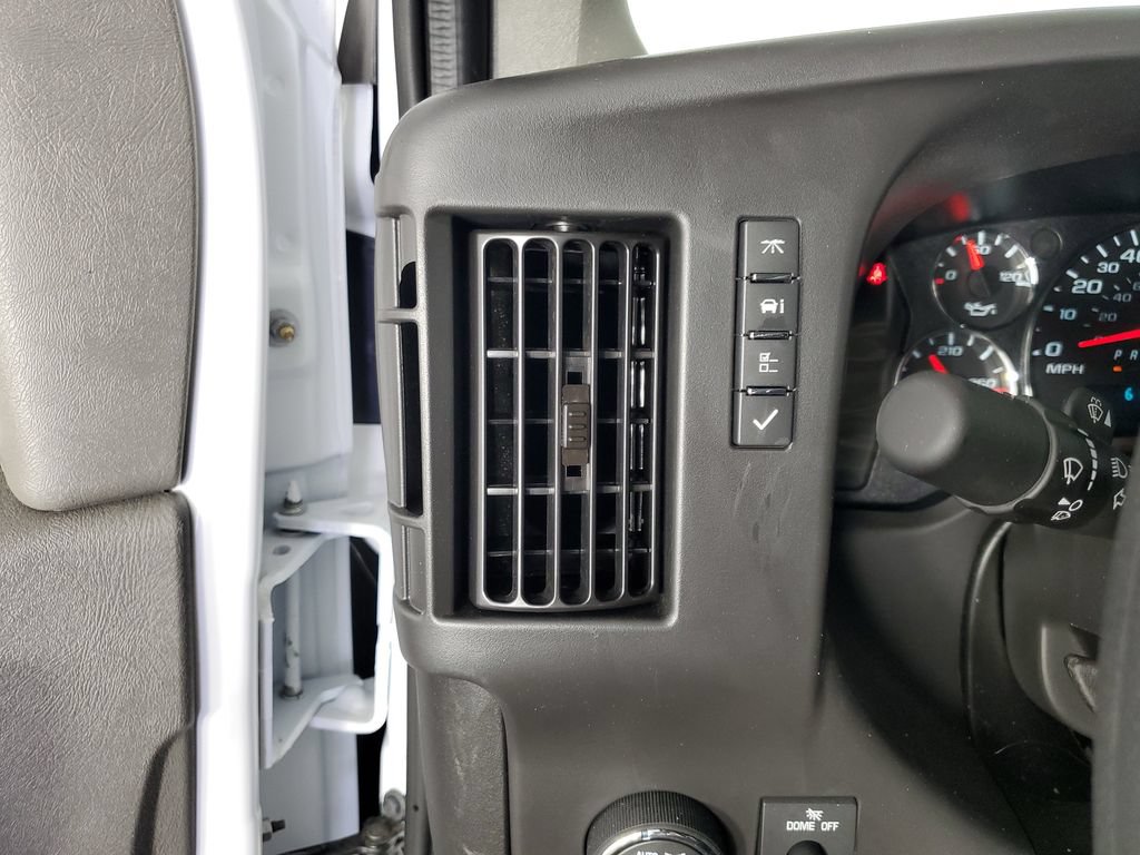 New 2026 Chevrolet Express 2500 w/ Driver Convenience Package RWD image 28