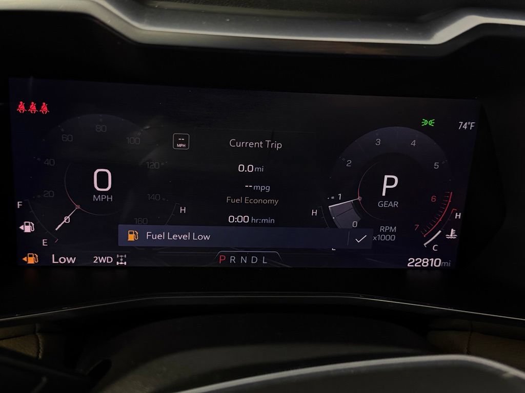 Used 2025 GMC Canyon Denali AWD/4WD image 15