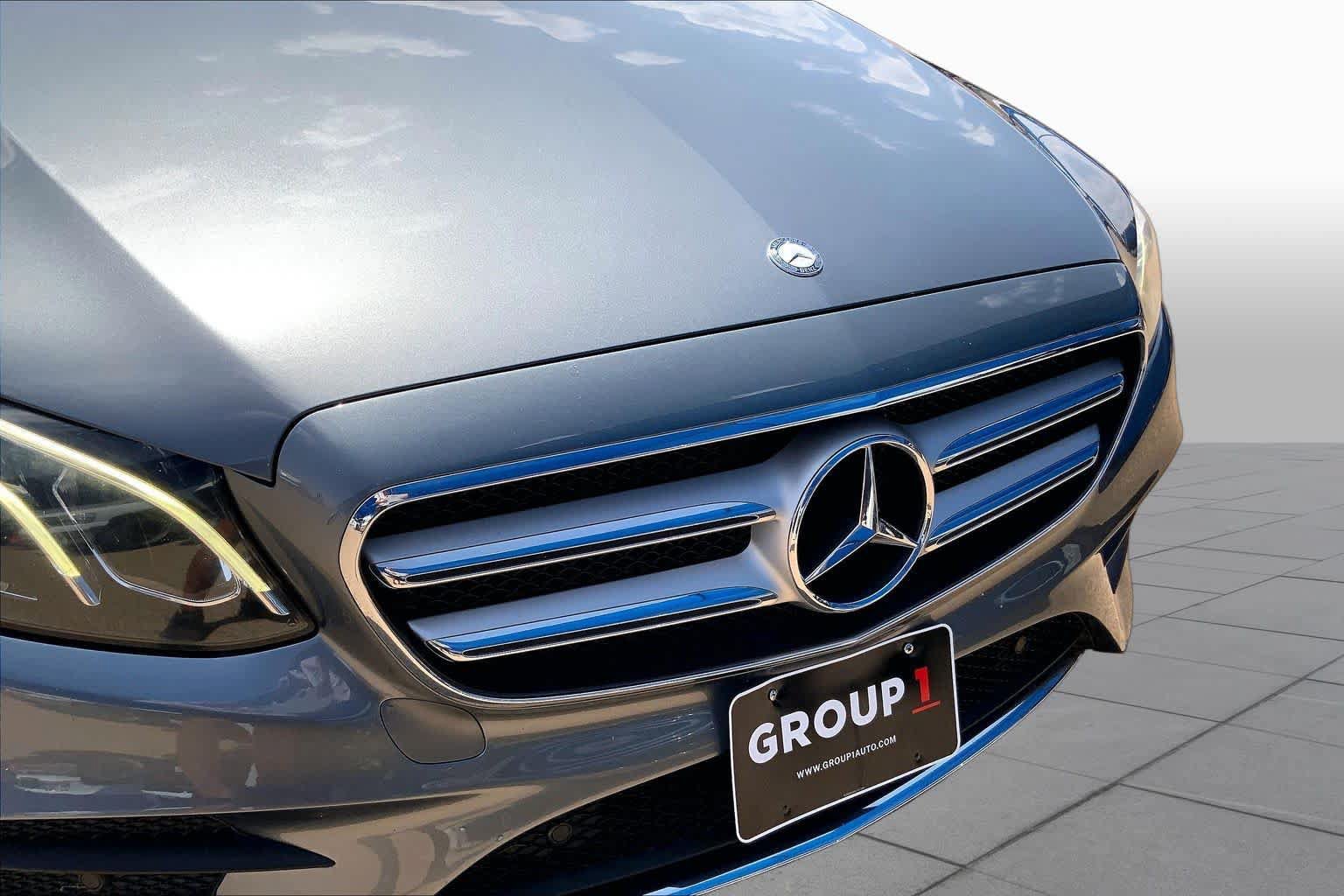 Used 2017 Mercedes-Benz E 300 image 29