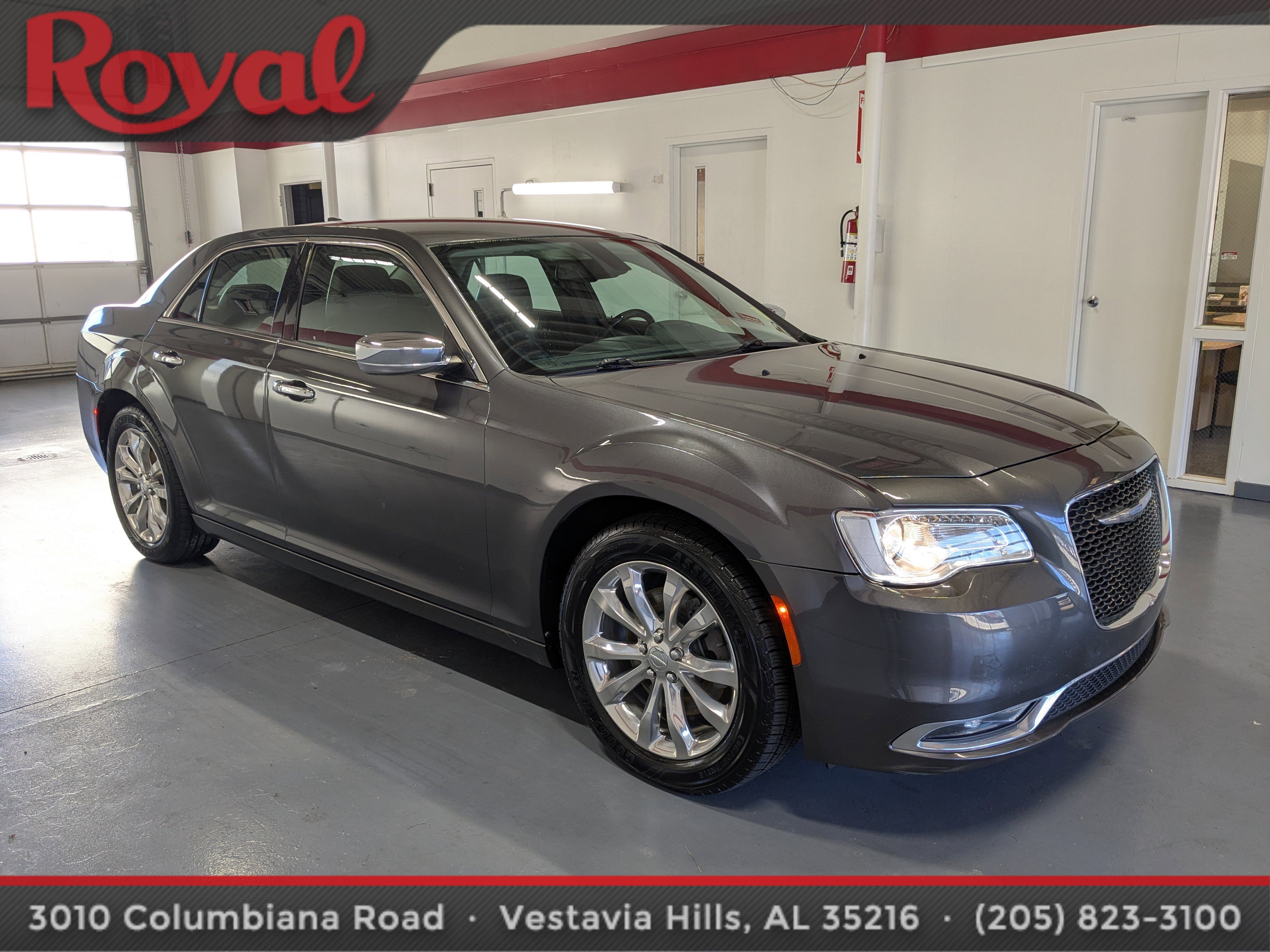 Used 2018 Chrysler 300 Limited image 5