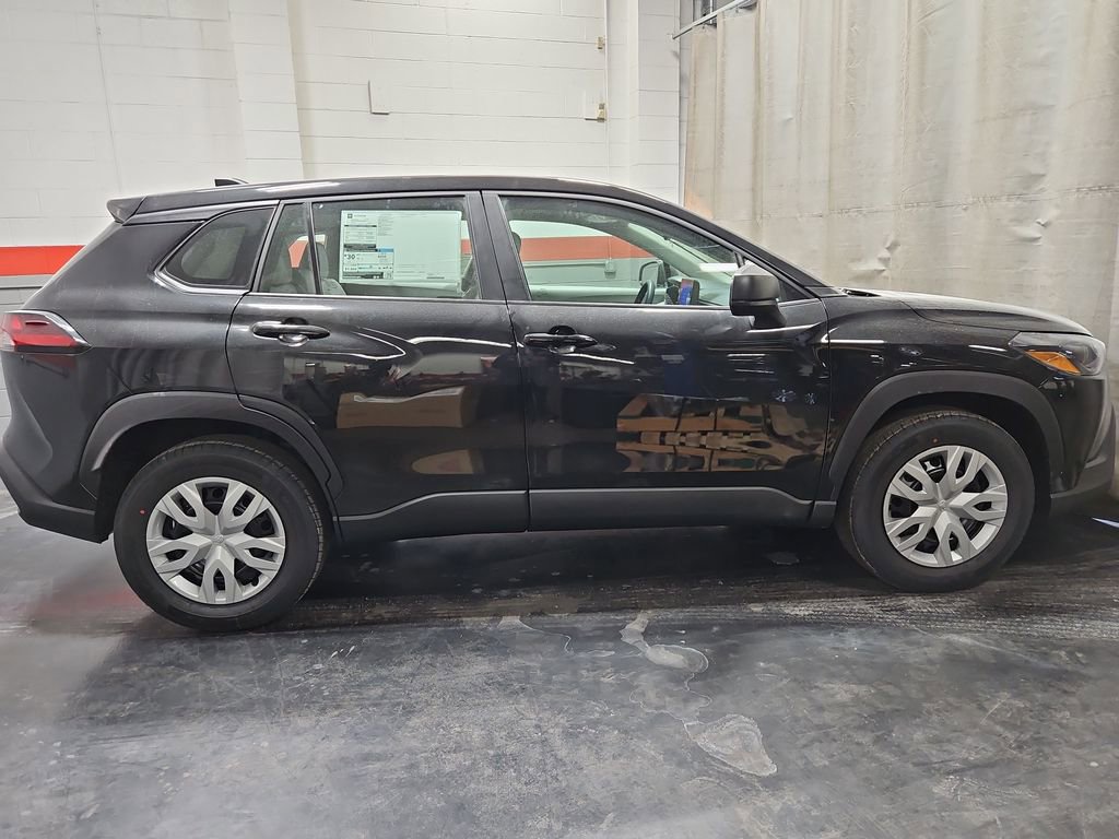 New 2026 Toyota Corolla Cross L image 8