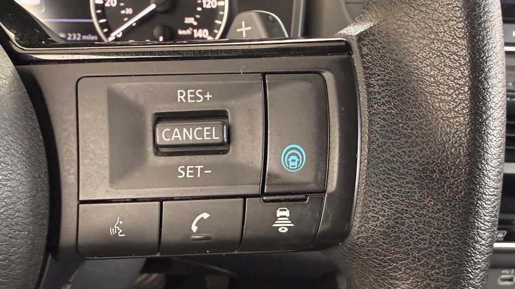 Used 2023 Nissan Rogue SV FWD image 28