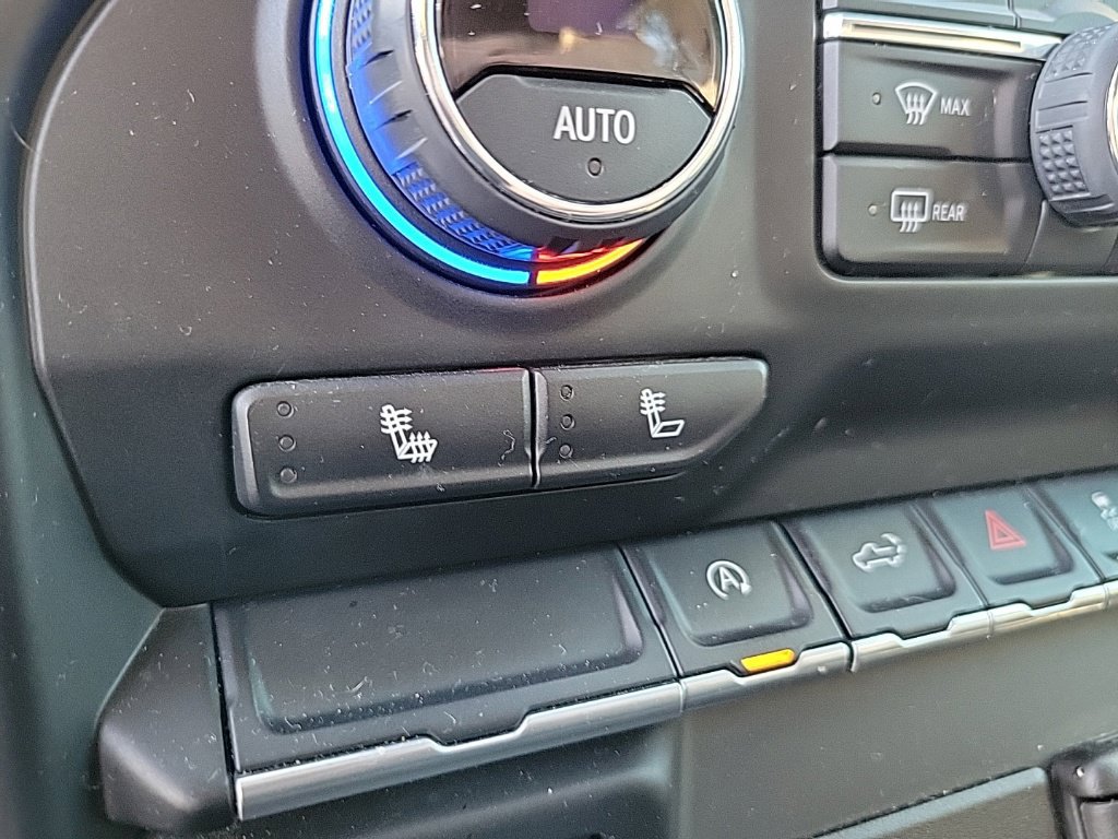 Used 2022 Chevrolet Silverado 1500 RST AWD/4WD image 9