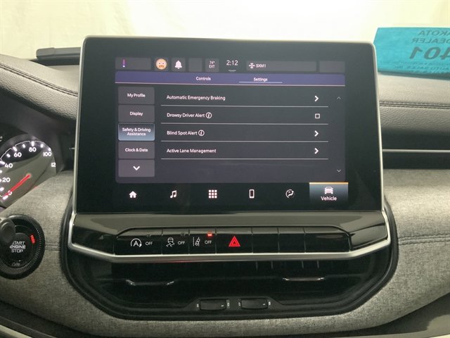 Used 2023 Jeep Compass Latitude image 31