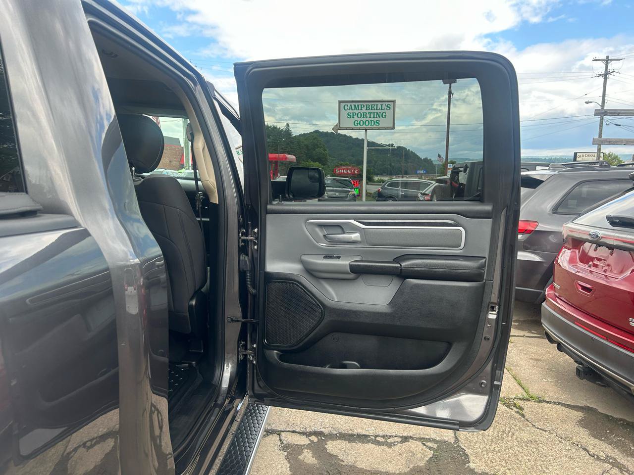 Used 2020 RAM 1500 Big Horn AWD/4WD image 42