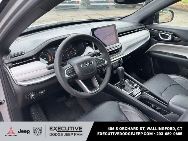 Used 2023 Jeep Compass Limited w/ Sun and Sound Group AWD/4WD image 10