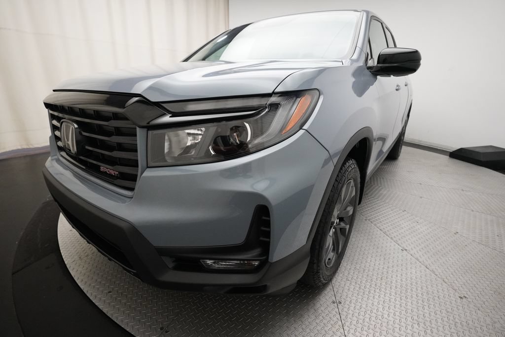 Used 2023 Honda Ridgeline Sport image 12