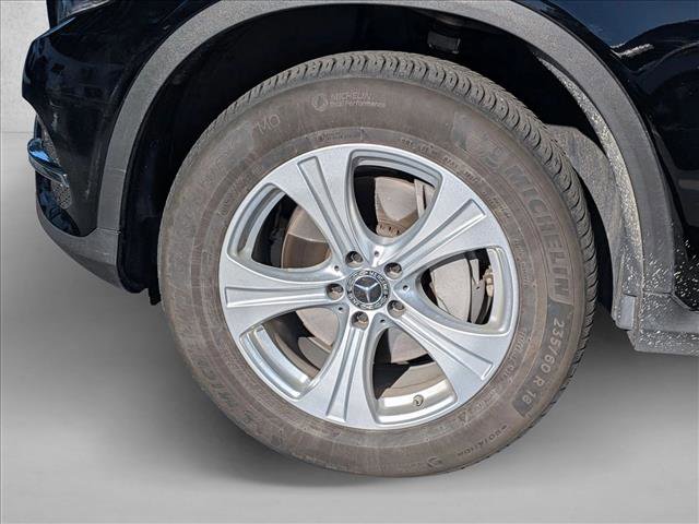 Used 2017 Mercedes-Benz GLC 300 4MATIC image 9