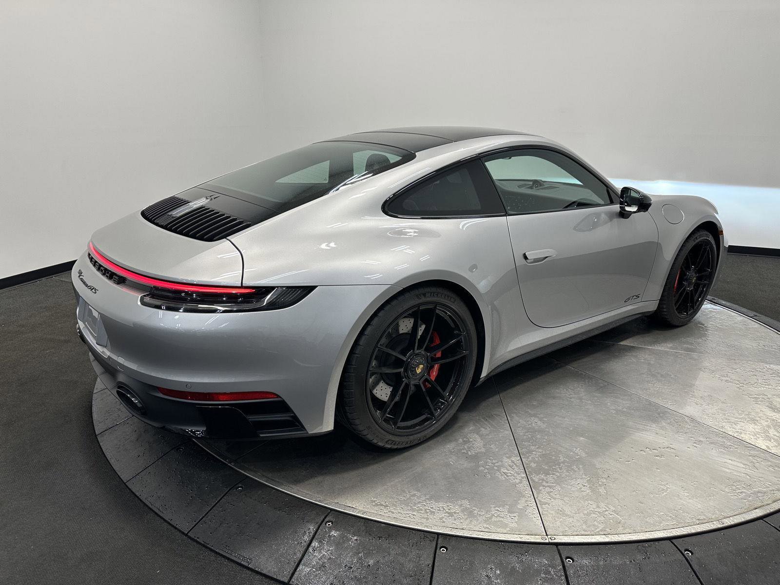 Certified 2024 Porsche 911 Carrera GTS image 7