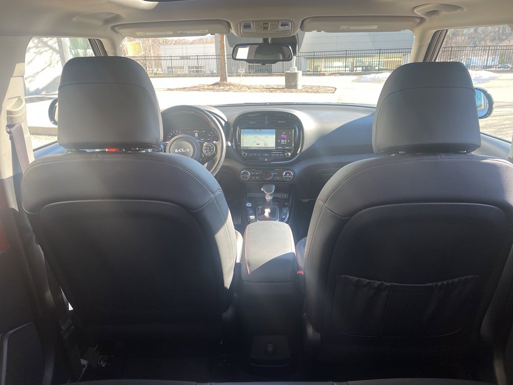 Used 2022 Kia Soul Turbo image 11