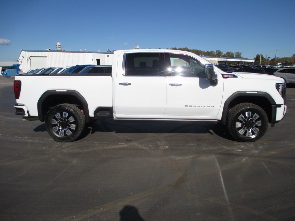Certified 2024 GMC Sierra 3500 Denali w/ Denali Reserve Package image 4