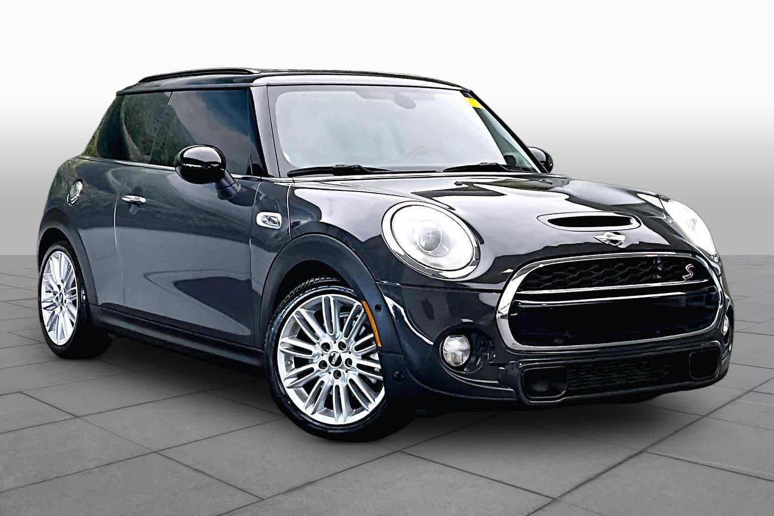 Used 2018 MINI Cooper S FWD image 3