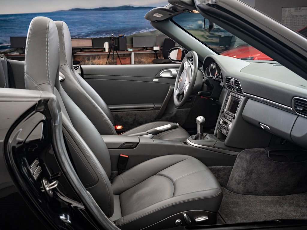 Used 2006 Porsche 911 Carrera 4S image 21