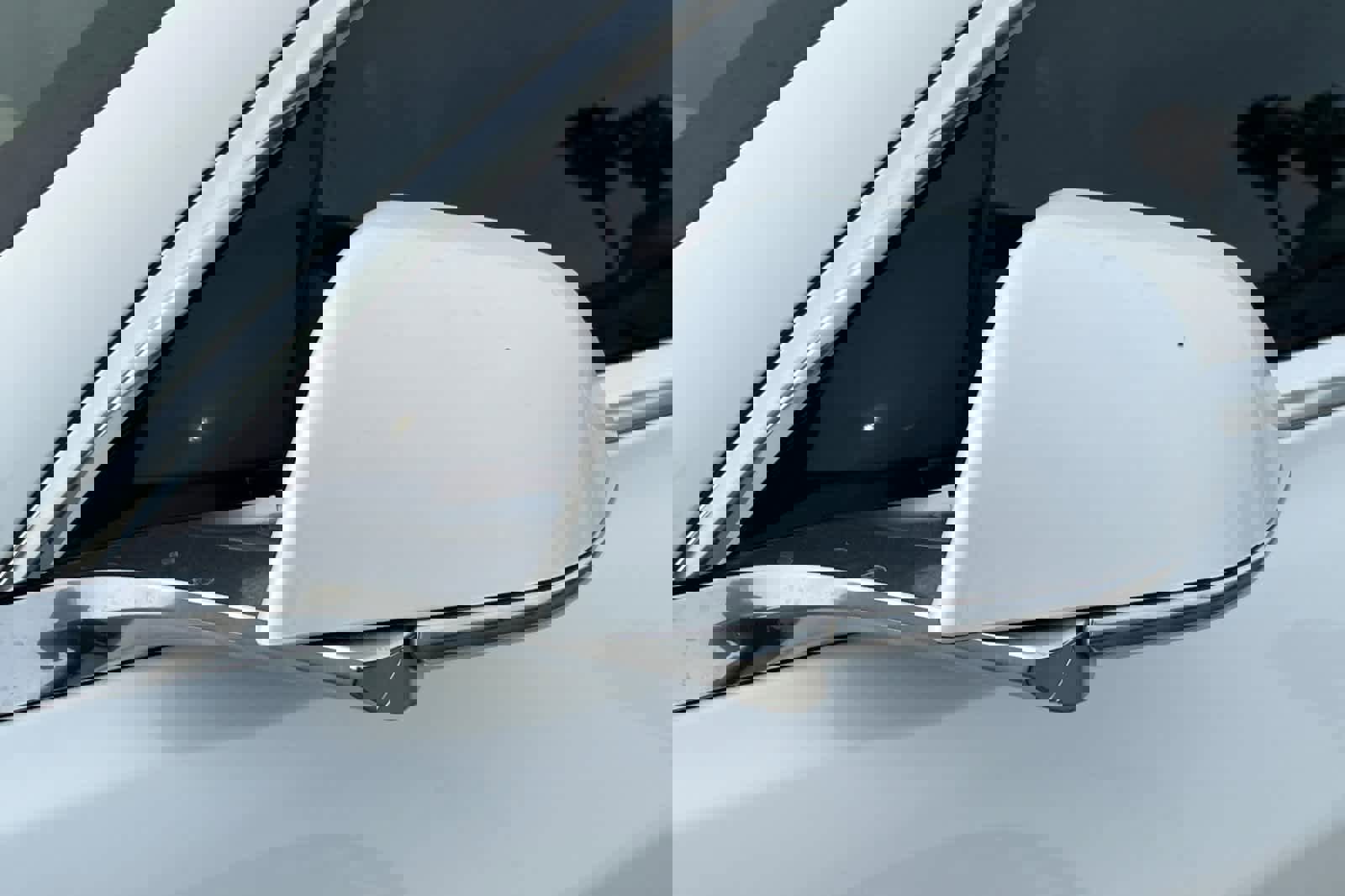 Used 2018 Tesla Model 3 Mid Range image 9