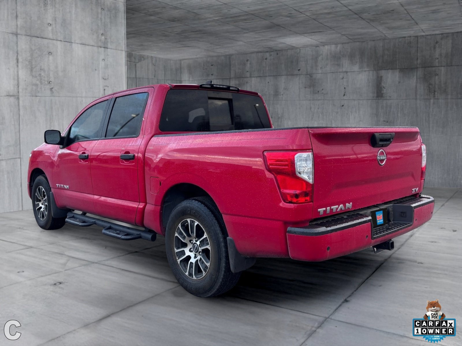 Used 2024 Nissan Titan SV w/ SV Convenience Package RWD image 3