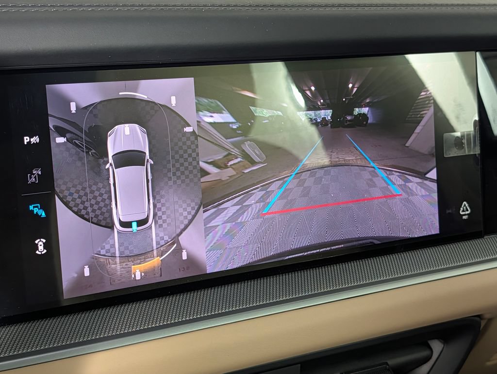 New 2026 Porsche Cayenne AWD/4WD image 32