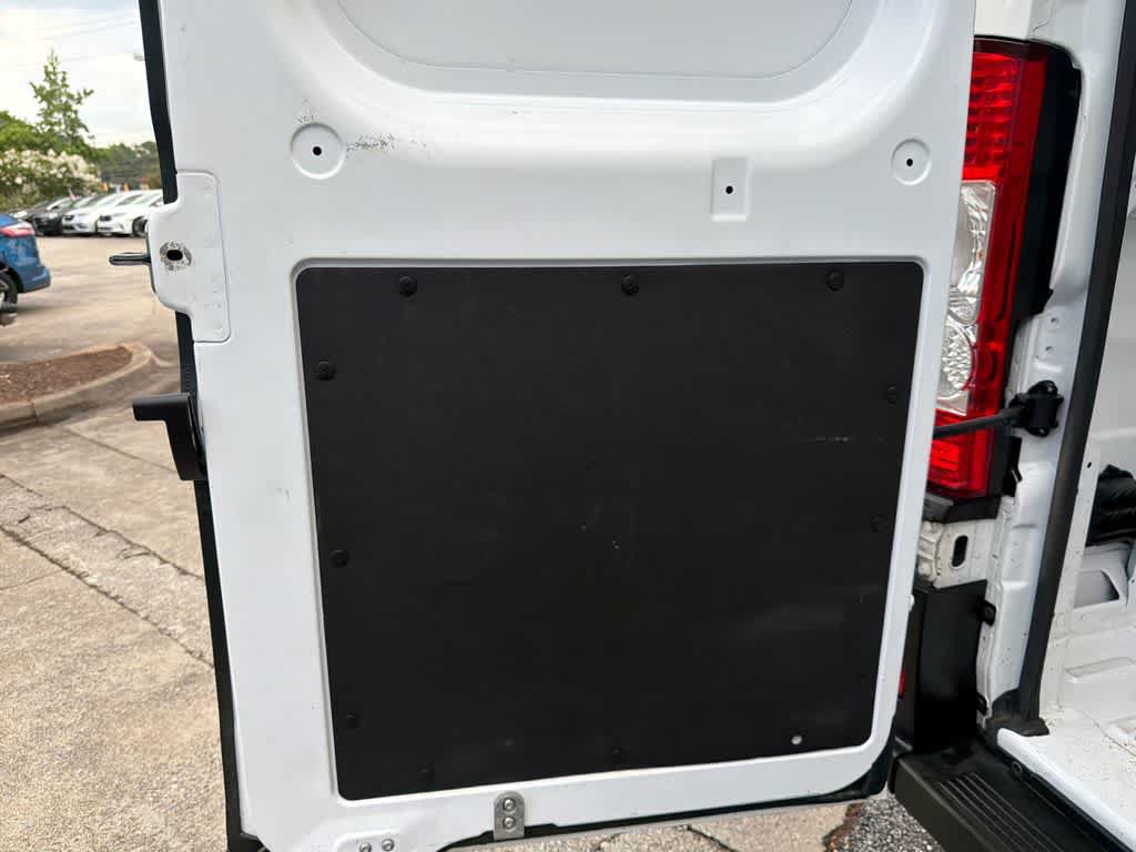 Used 2025 RAM ProMaster 2500 w/ Convenience Group FWD image 17