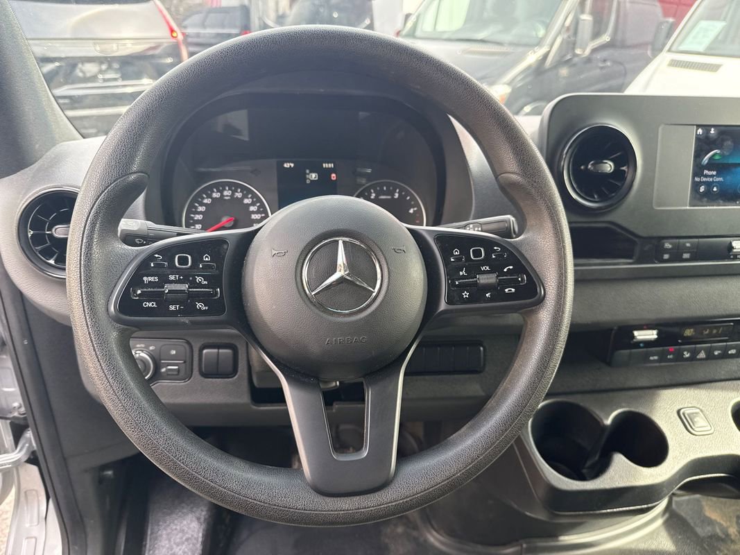 Used 2021 Mercedes-Benz Sprinter 2500 image 16