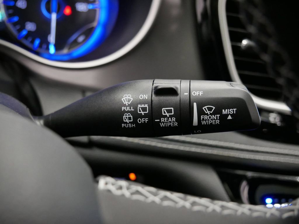 New 2026 Chrysler Pacifica Select AWD/4WD image 38