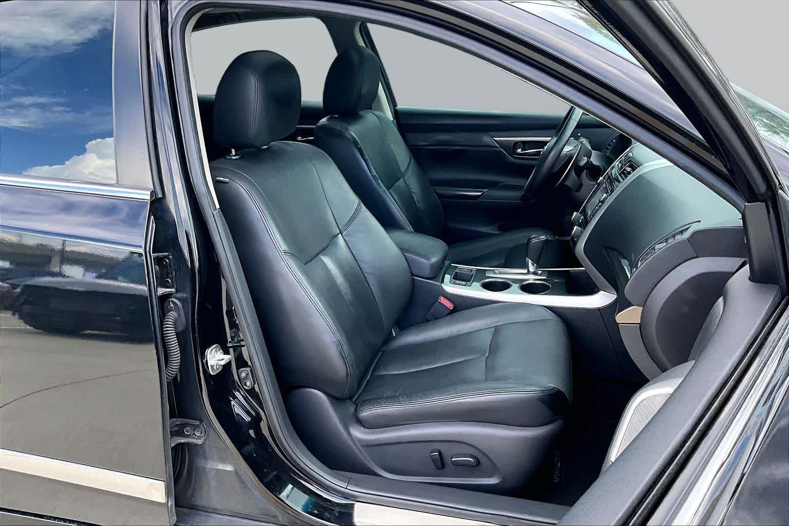 Used 2015 Nissan Altima 3.5 SL FWD image 9