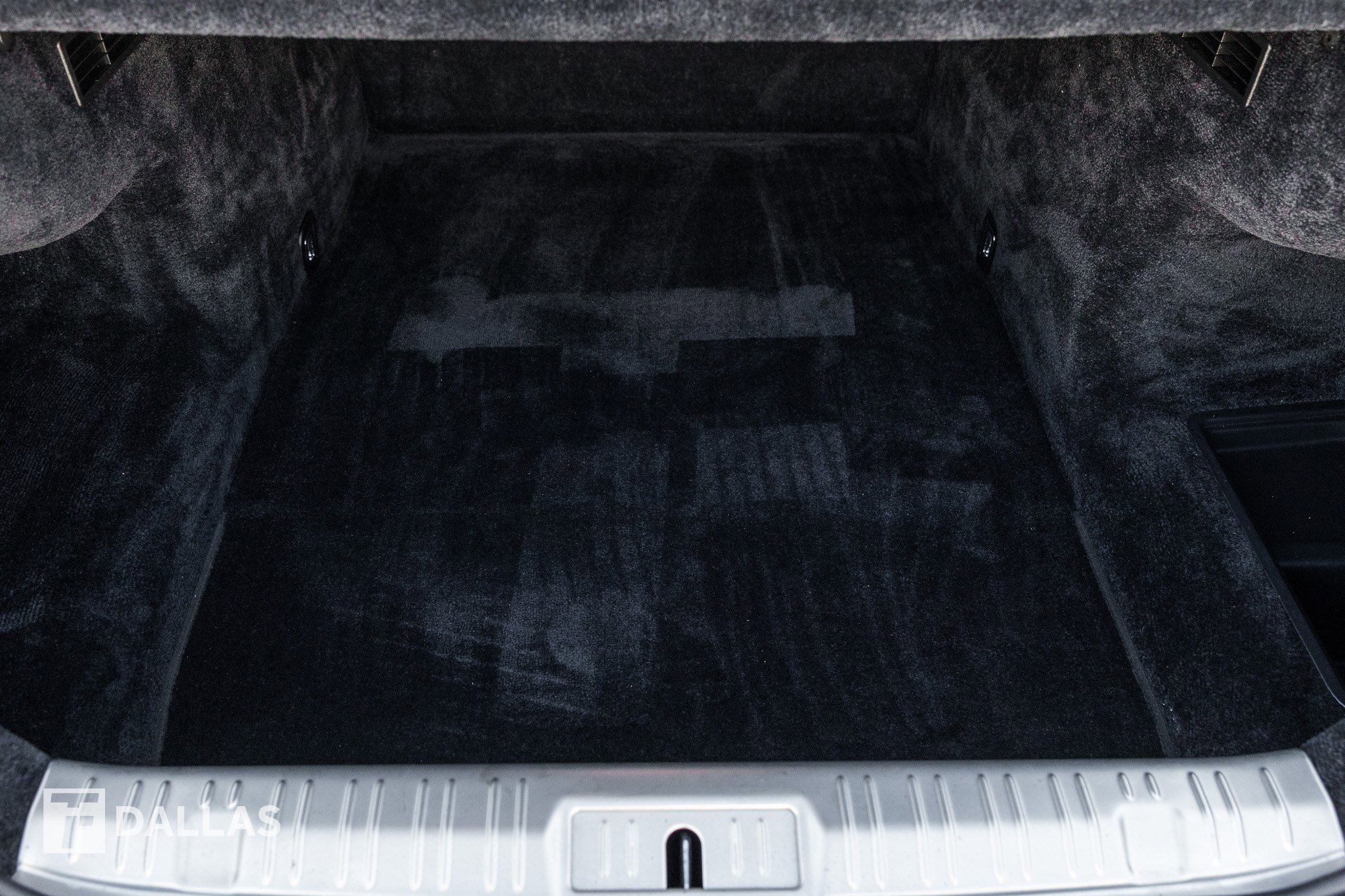 Used 2017 Rolls-Royce Wraith RWD image 29