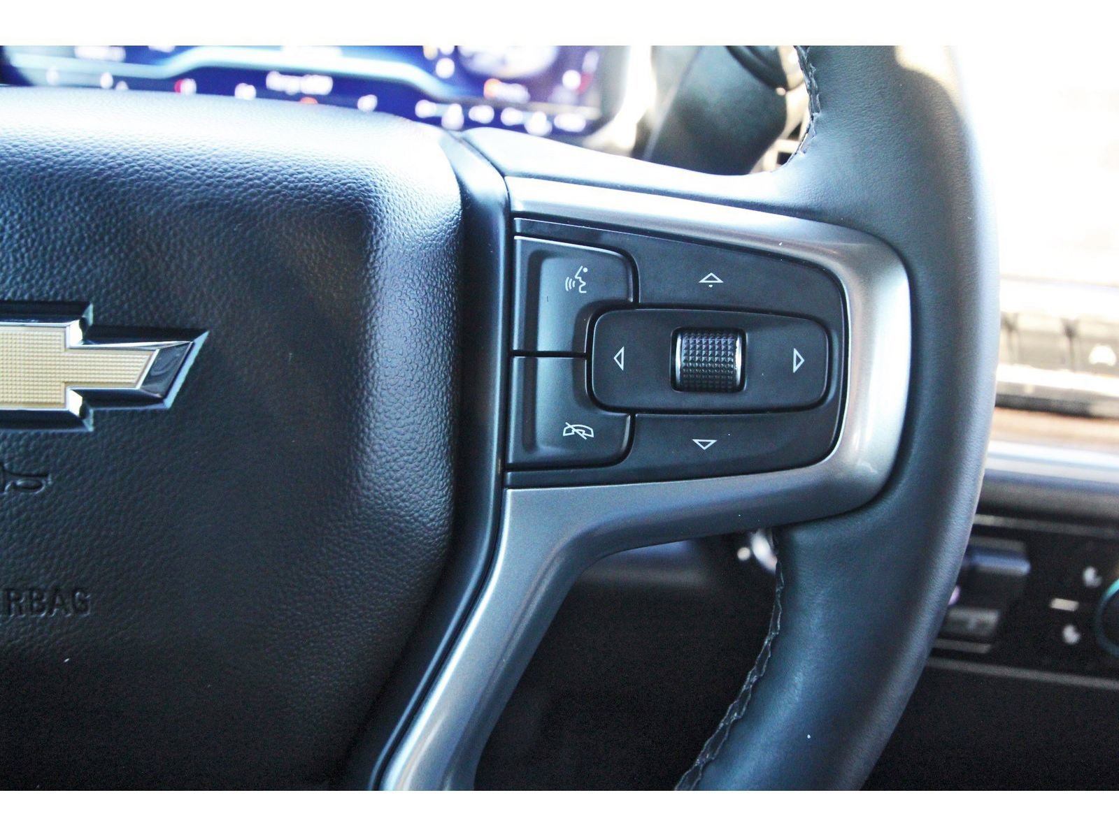 Used 2025 Chevrolet Silverado 1500 LT image 18