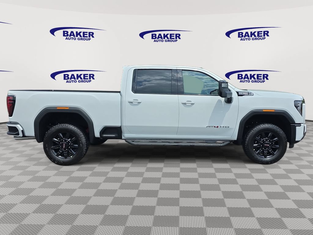 New 2026 GMC Sierra 3500 AT4 w/ Technology Package AWD/4WD image 4