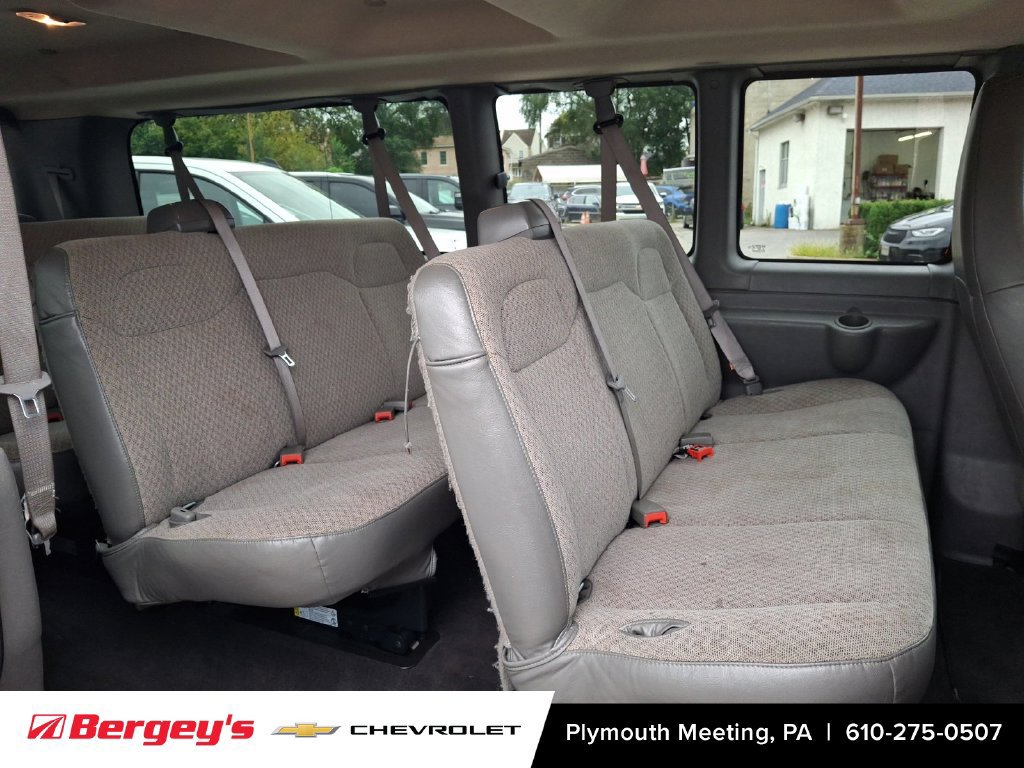 Certified 2025 Chevrolet Express 3500 LT w/ LT Preferred Equipment Group RWD image 12