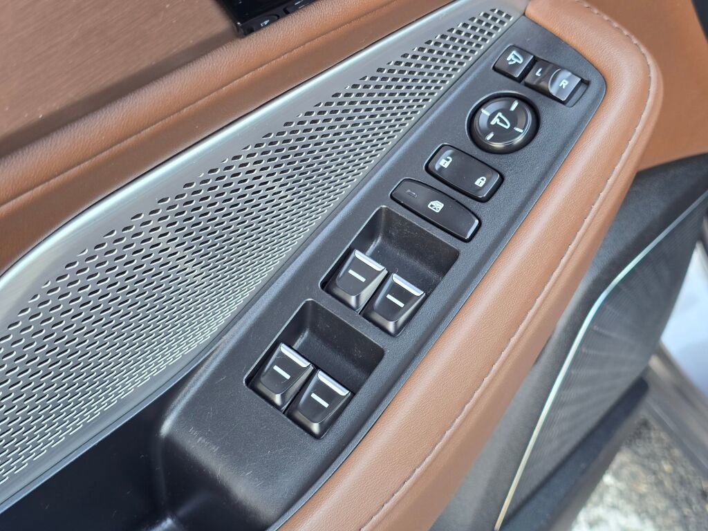 Used 2022 Acura MDX SH-AWD w/ Technology Package image 24