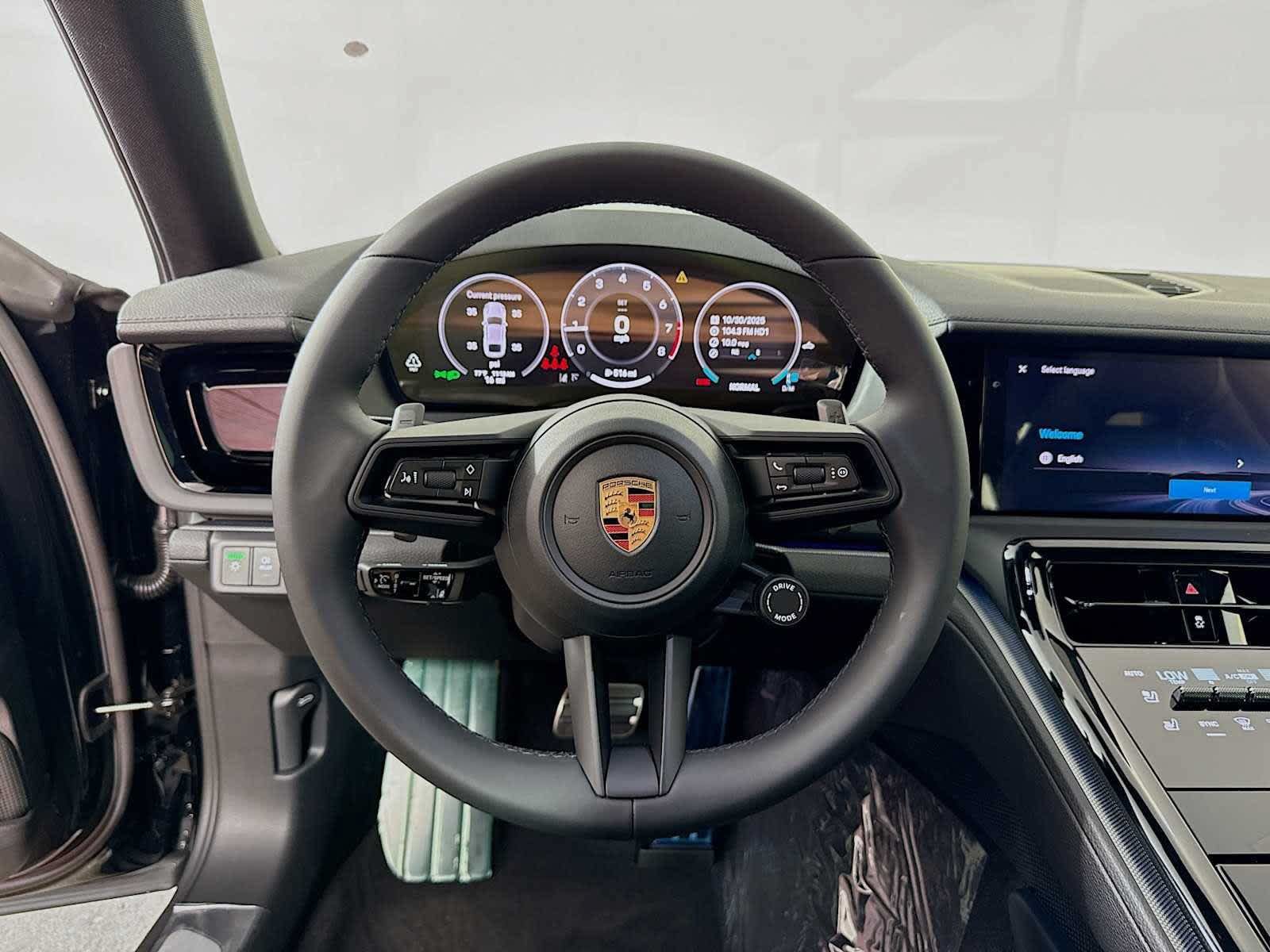 New 2026 Porsche Panamera RWD image 40