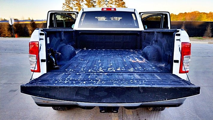 Used 2021 RAM 2500 Tradesman w/ Chrome Appearance Group image 21