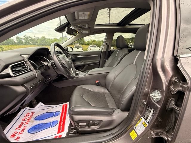 Used 2020 Toyota Camry XSE FWD image 14