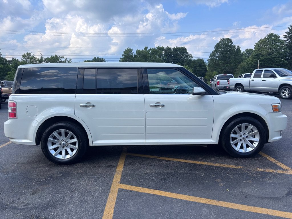 Used 2011 Ford Flex SEL AWD/4WD image 5