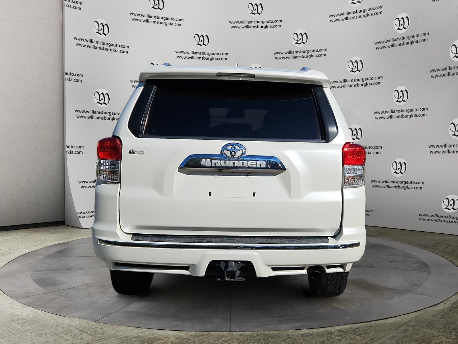 Used 2013 Toyota 4Runner Limited AWD/4WD image 4